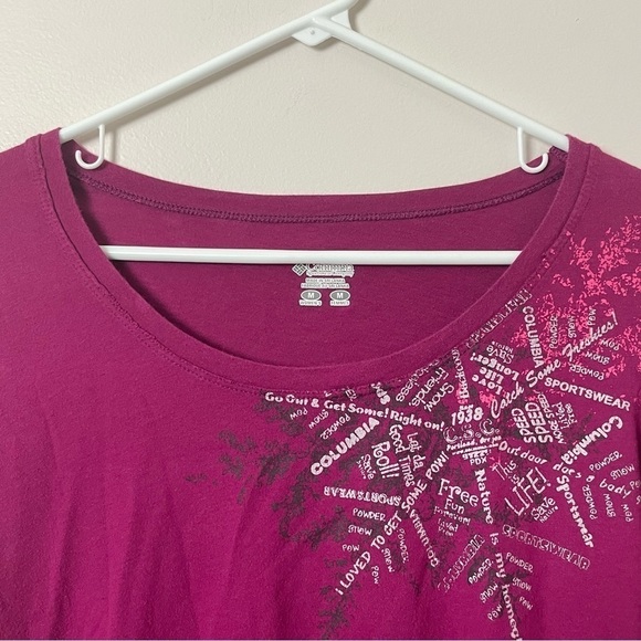 Columbia Long Sleeve T-Shirt – Snowflake Design Size: Medium - Picture 2 of 7